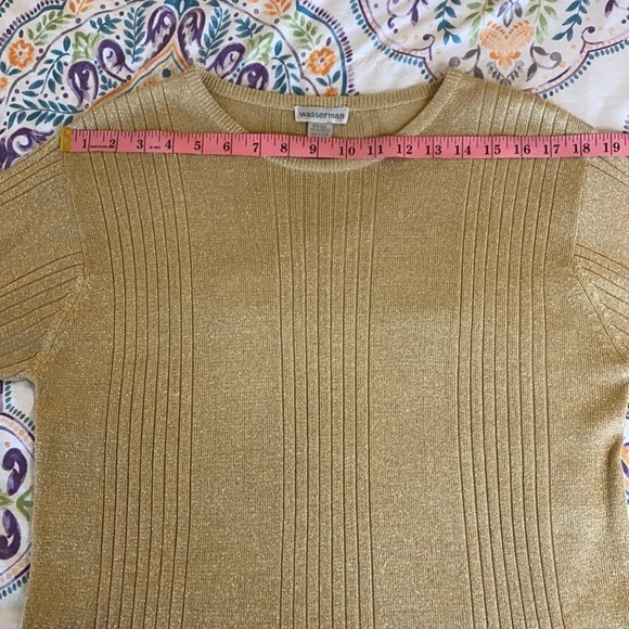 Wasserman • Vintage Gold Shiny Blouse - Picture 7 of 10